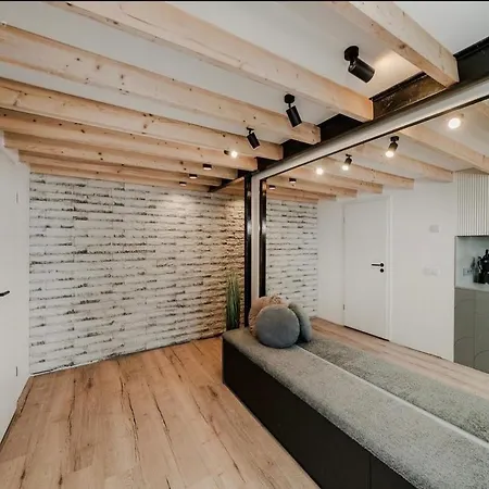 Apartment Urbanloft375
